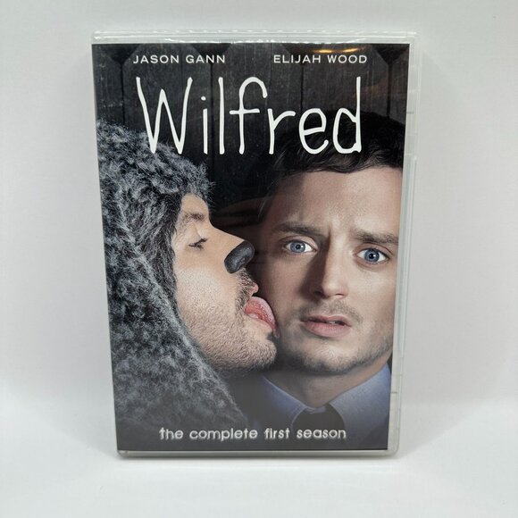 Wilfred Complete First Season DVD 2 Disc Set Elijah Wood Jason Gann FX Comedy - Picture 2 of 6